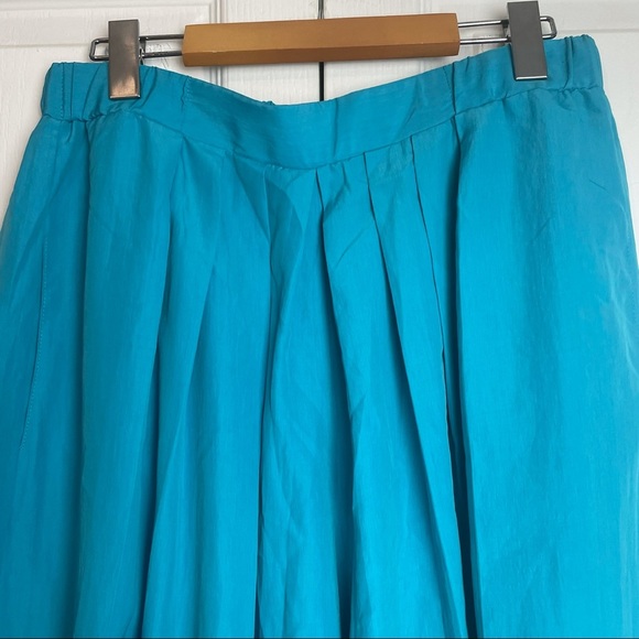 90’s High Waisted Shorts - Picture 7 of 8